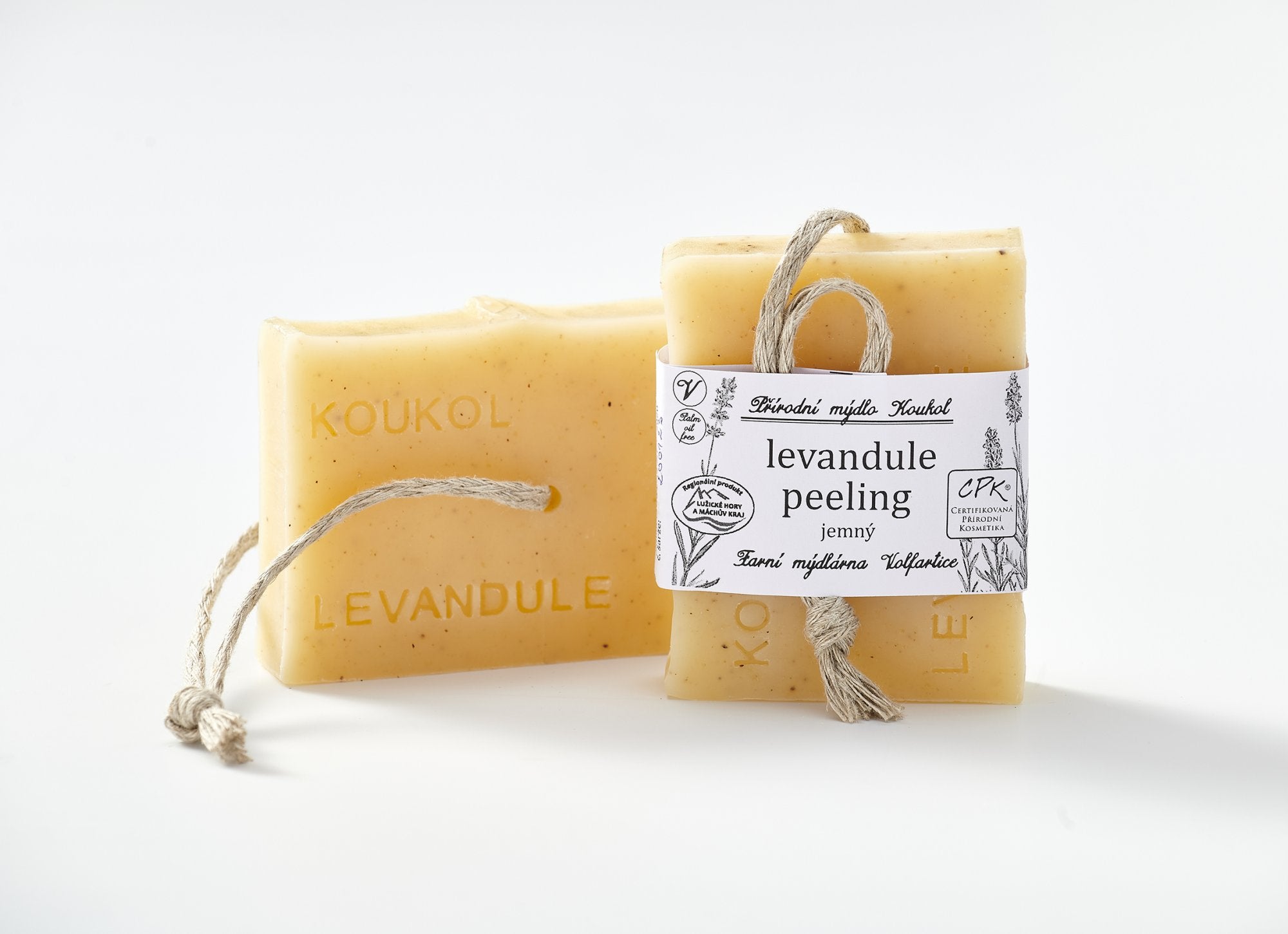 Mýdlárna Koukol Tuhé mýdlo peelingové jemné - Levandule (95 g) - pro každodenní použití Mýdlárna Koukol