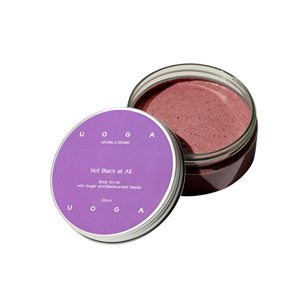 Uoga Uoga Projasňující tělový peeling Not Black at All s černým rybízem (200 ml) - pro jemnou a vyživenou pokožku Uoga Uoga
