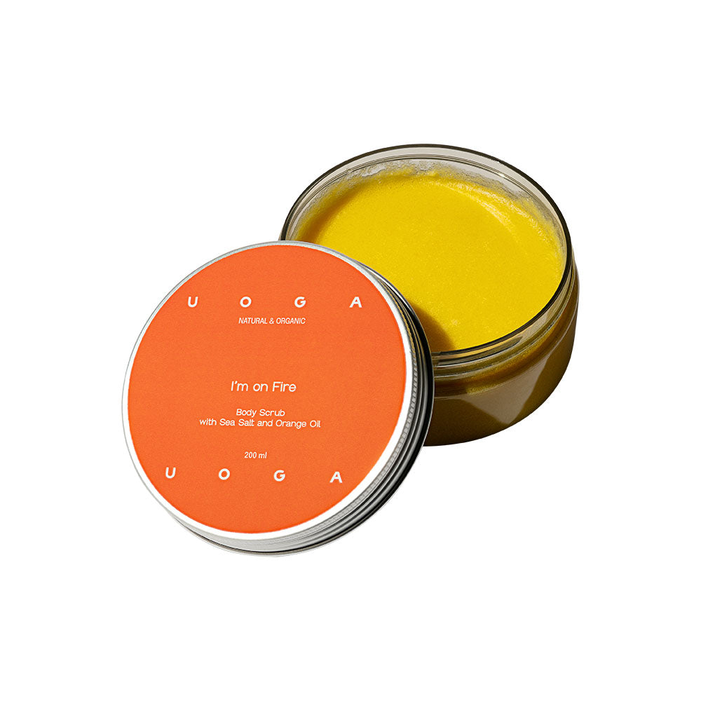 Uoga Uoga Jemný regenerační tělový peeling s pomerančem I´m on Fire (200 ml) - pro jemnou a vyživenou pokožku Uoga Uoga
